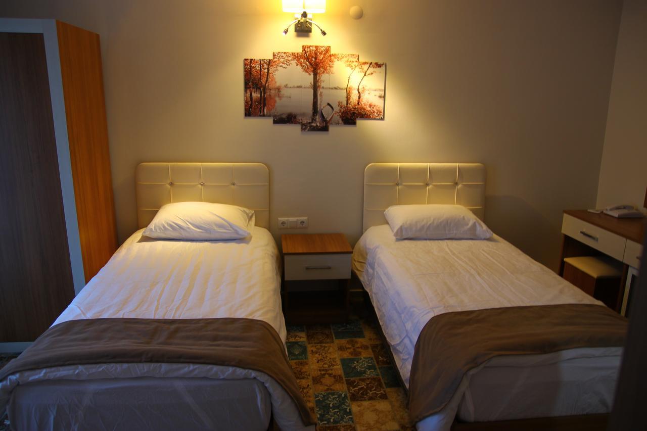 Deveci Hotel Mut Buitenkant foto